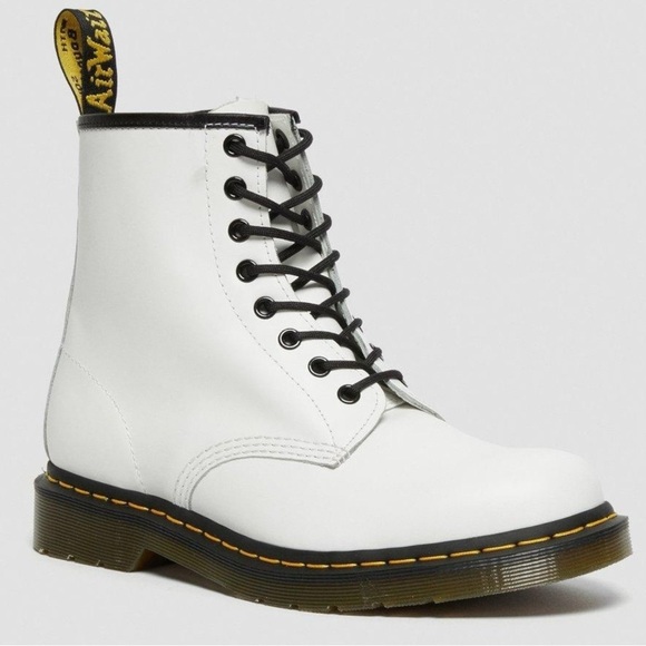 Dr. Martens 1460 Smooth Leather Lace up Boots Ladies Size 6 NWT NEW Combat Punk - Picture 2 of 16